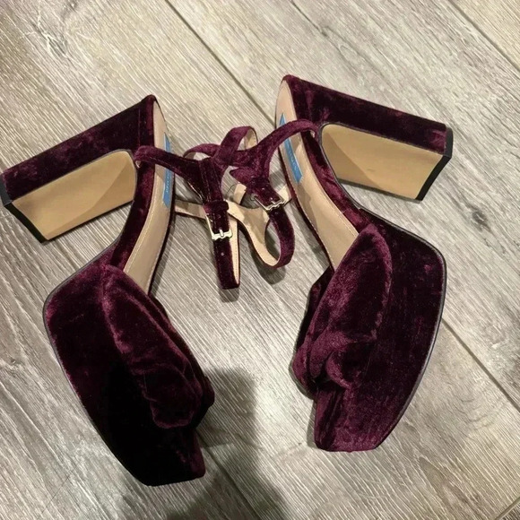 Draper James PALOMA PLATFORM in plum velvet - Picture 4 of 6